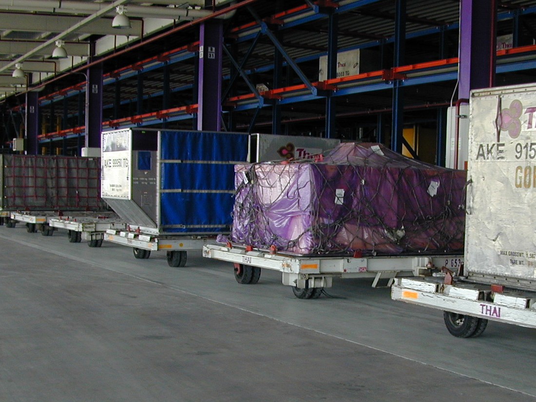 Beladener Dolly Zug